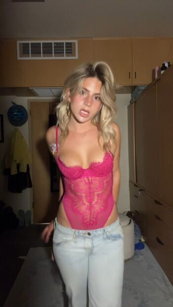 🔥 Ainsley rolstad page leaked private photo uncensored full