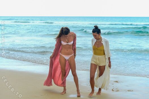 🔥 Alessandra ambrosio  page leaked private photo uncensored full