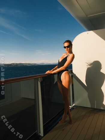 🔥 Alessandra ambrosio  page leaked private photo uncensored full