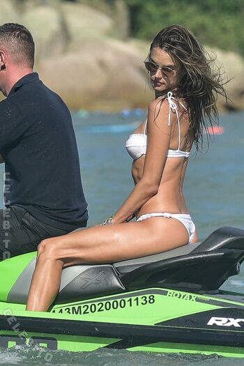 🔥 Alessandra ambrosio  page leaked private photo uncensored full
