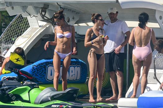 🔥 Alessandra ambrosio  page leaked private photo uncensored full