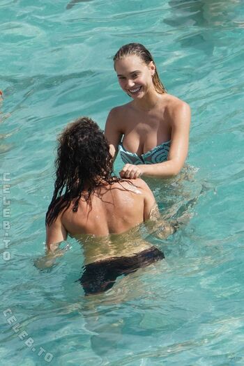 🔥 Alexis ren  page leaked private photo uncensored full