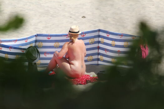 🔥 Amateur voyeur page leaked private photo uncensored full