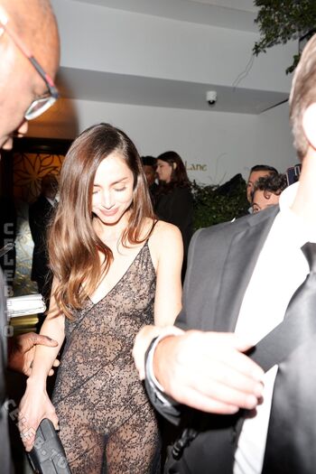 🔥 Ana de armas  page leaked private photo uncensored full