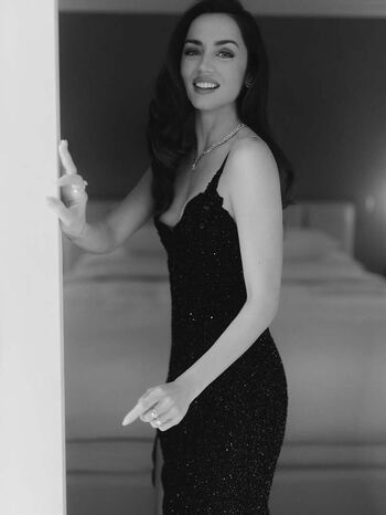 🔥 Ana de armas  page leaked private photo uncensored full