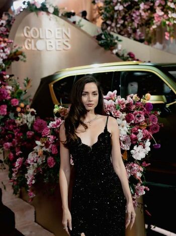 🔥 Ana de armas  page leaked private photo uncensored full