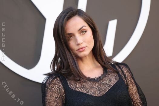 🔥 Ana de armas  page leaked private photo uncensored full