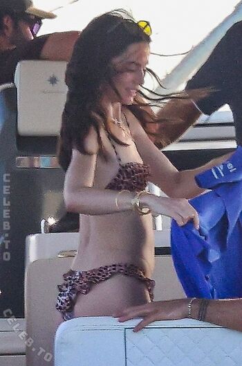 🔥 Ana de armas  page leaked private photo uncensored full