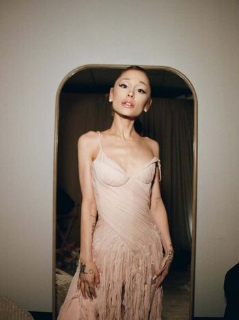🔥 Ariana grande leaked private photo uncensored full