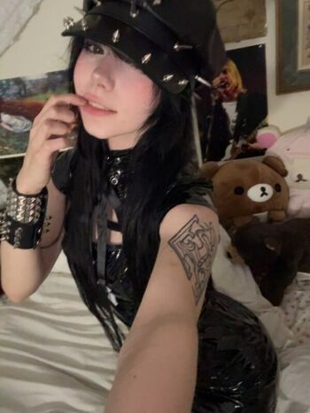 🔥 Ashisbees page leaked private photo uncensored full