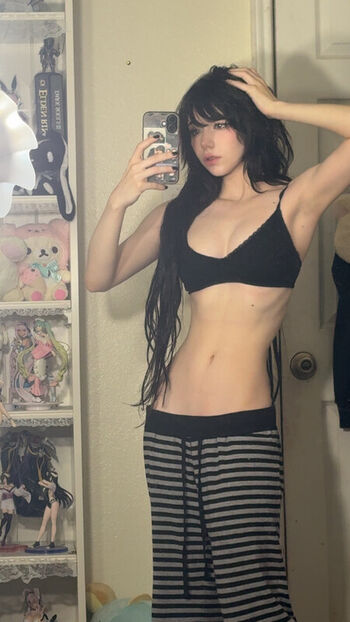 🔥 Ashisbees page leaked private photo uncensored full