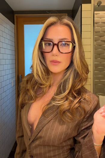 🔥 Astabush leaked private photo uncensored full