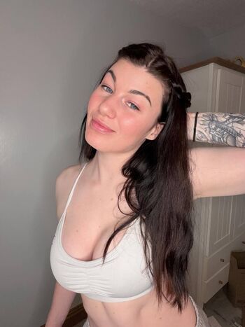 🔥 Bea priestley page leaked private photo uncensored full
