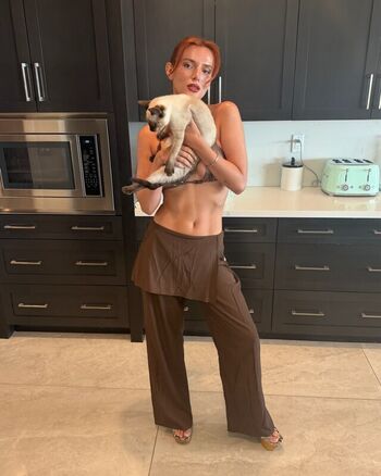 🔥 Bella thorne  page leaked private photo uncensored full