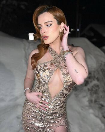 🔥 Bella thorne leaked private photo uncensored full