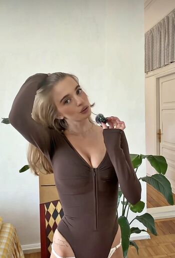 🔥 Bobbie moore  page leaked private photo uncensored full