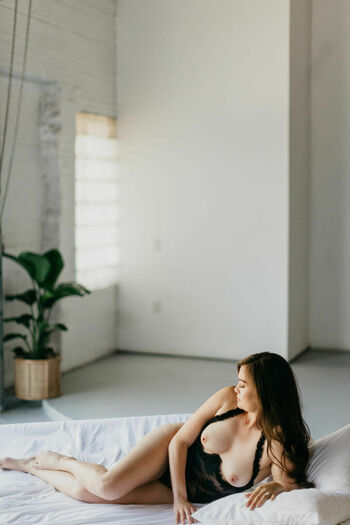 🔥 Boudoir page leaked private photo uncensored full