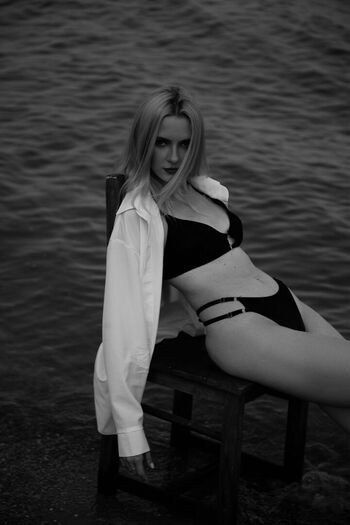 🔥 Boudoir page leaked private photo uncensored full