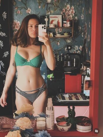 🔥 Burcu bakdur leaked private photo uncensored full
