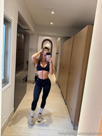 🔥 By isabelyvonne  page leaked private photo uncensored full