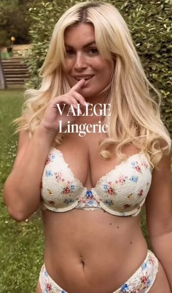 🔥 Carla moreau leaked private photo uncensored full