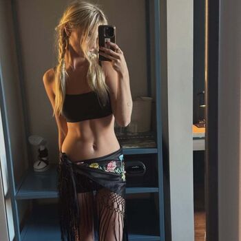 🔥 Claire rosinkranz leaked private photo uncensored full