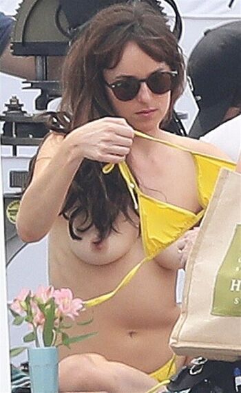 🔥 Dakota johnson page leaked private photo uncensored full