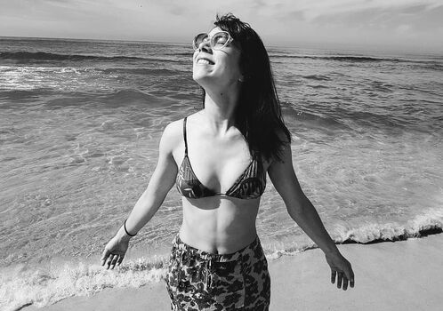 🔥 Daphne bozaski leaked private photo uncensored full