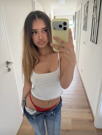 🔥 Deineeleyla  page leaked private photo uncensored full
