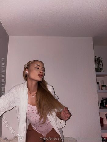 🔥 Deinekleineblondine leaked private photo uncensored full