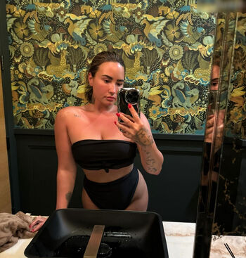 🔥 Demi lovato page leaked private photo uncensored full