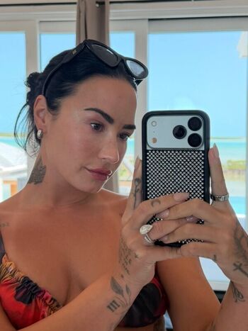 🔥 Demi lovato page leaked private photo uncensored full