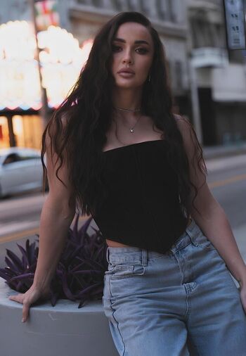 🔥 Diana avsaragova page leaked private photo uncensored full