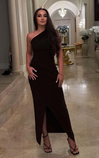 🔥 Diana avsaragova page leaked private photo uncensored full