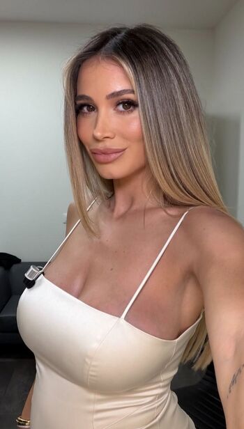 🔥 Diletta leotta  page leaked private photo uncensored full