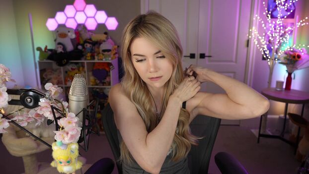 🔥 Dizzykitten page leaked private photo uncensored full