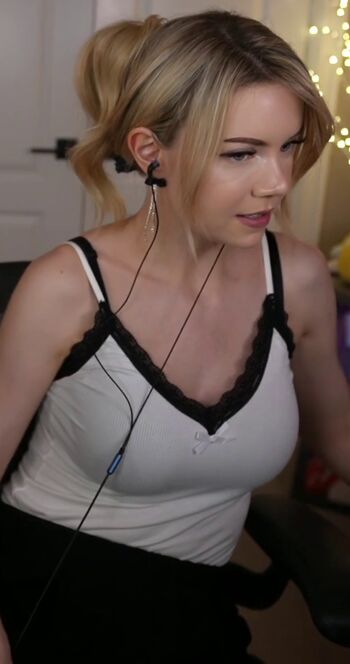 🔥 Dizzykitten leaked private photo uncensored full