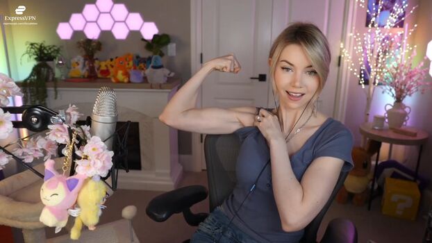 🔥 Dizzykitten leaked private photo uncensored full