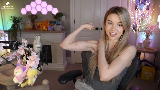 🔥 Dizzykitten leaked private photo uncensored full