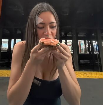 🔥 Elizabetheatsnyc leaked private photo uncensored full