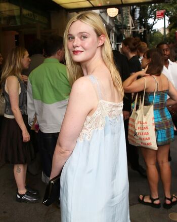 🔥 Elle fanning page leaked private photo uncensored full