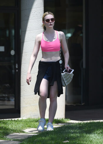 🔥 Elle fanning page leaked private photo uncensored full