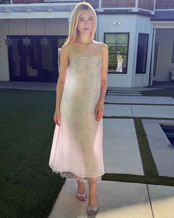 🔥 Elle fanning page leaked private photo uncensored full