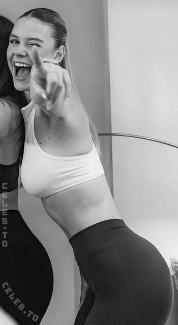 🔥 Emilia bte page leaked private photo uncensored full