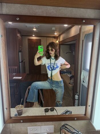 🔥 Emilia jones leaked private photo uncensored full