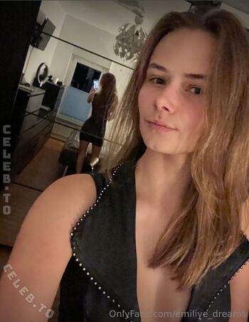 🔥 Emiliy dreams leaked private photo uncensored full