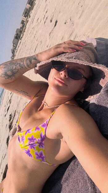 🔥 Emily de rooy leaked private photo uncensored full
