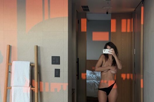 🔥 Emily ratajkowski  page leaked private photo uncensored full