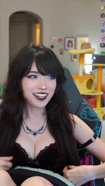 🔥 Emiru  page leaked private photo uncensored full