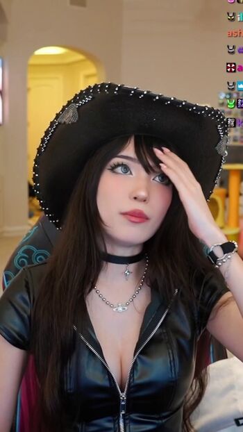 🔥 Emiru  page leaked private photo uncensored full